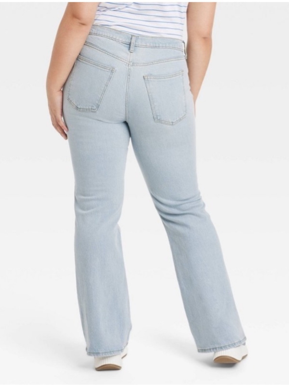 Universal Thread Light Wash High Rise Flare Jeans - Picture 5 of 7